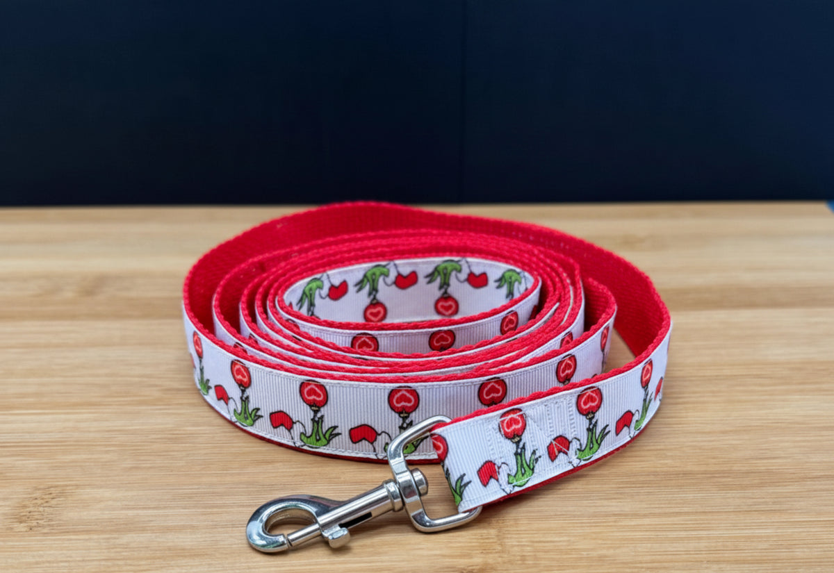" Grinchy hand and bulb " Handmade leash