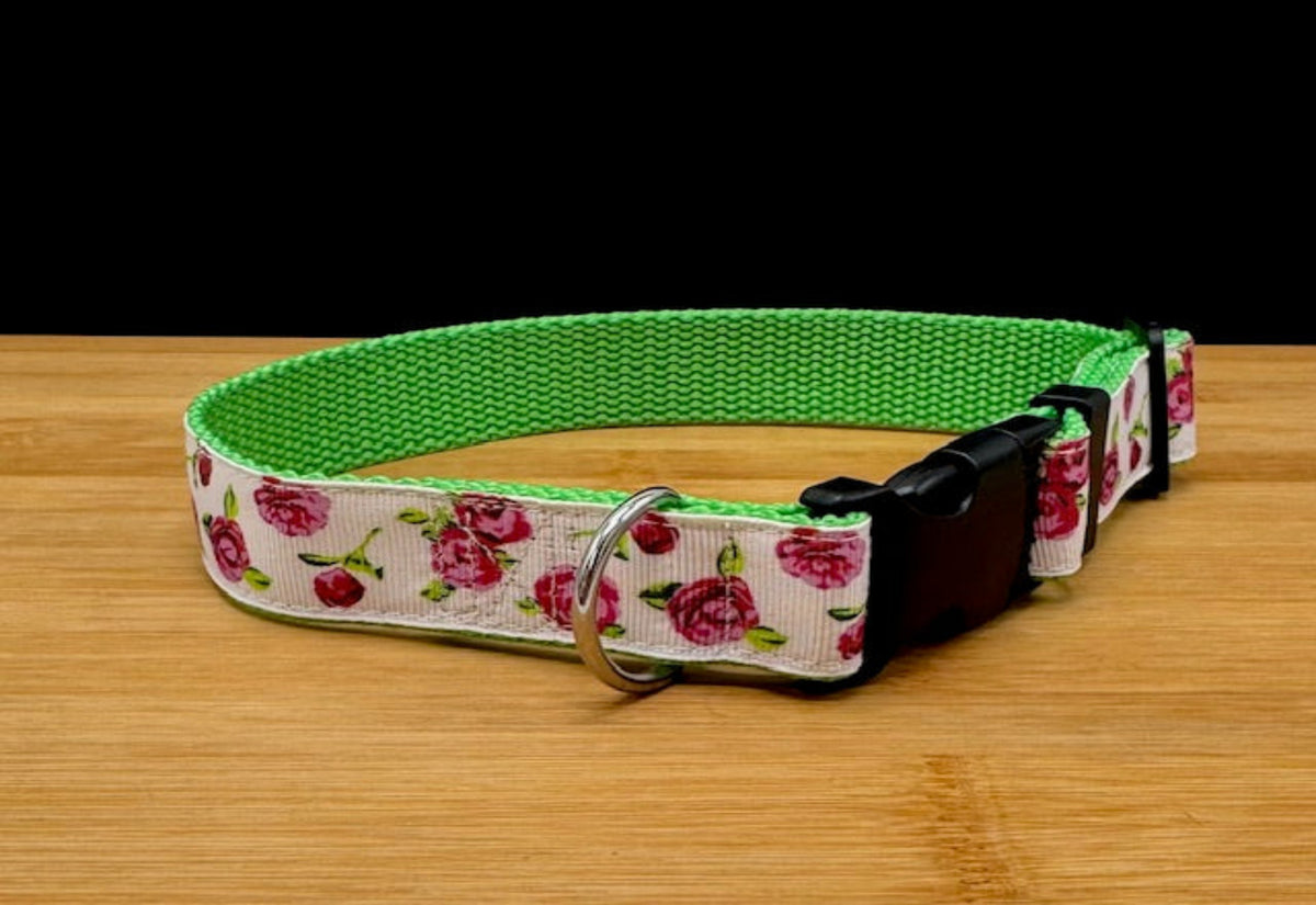 "Roses" Handmade Collar
